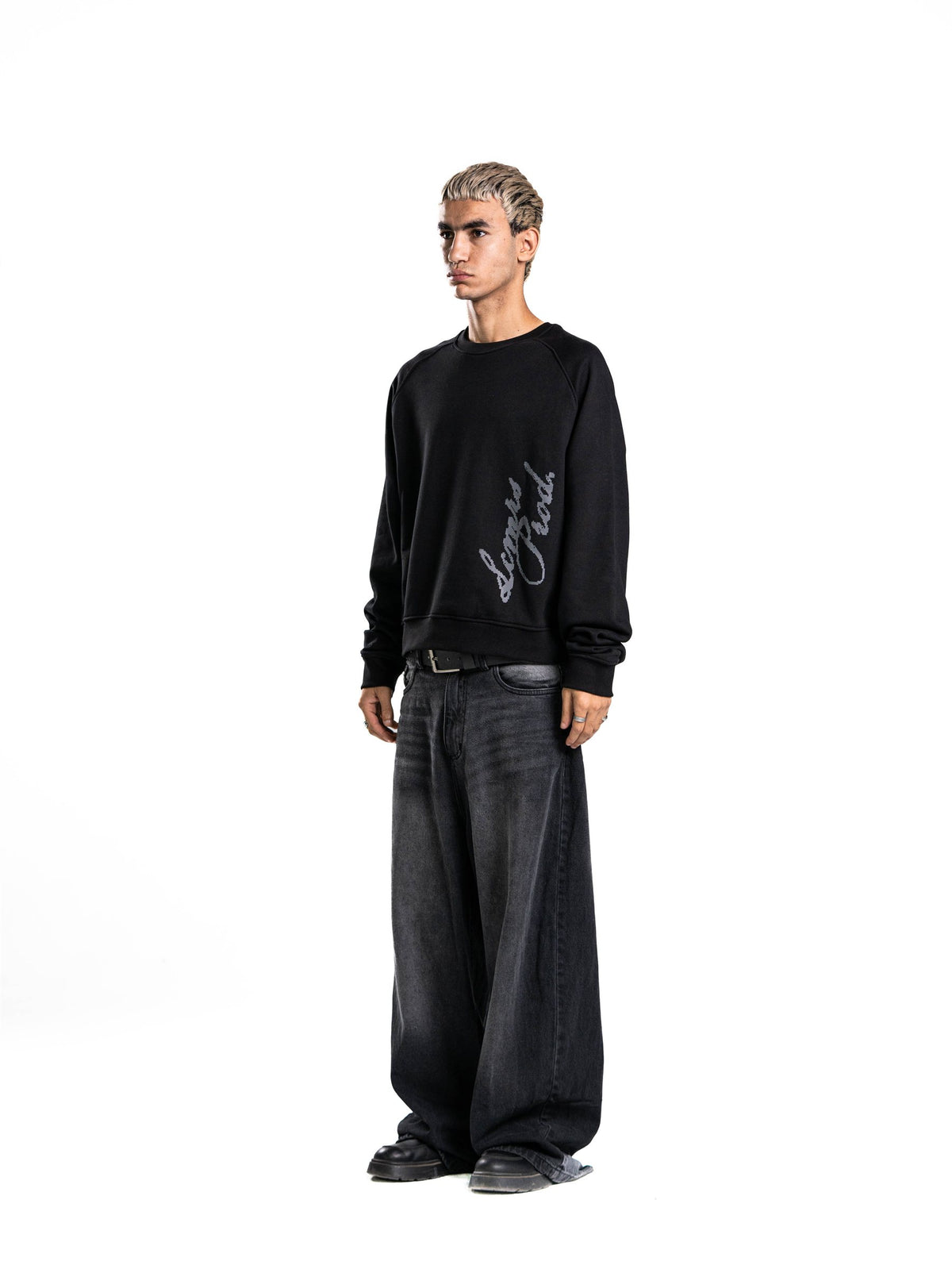 L.C. Prod. Round Crewneck in Black